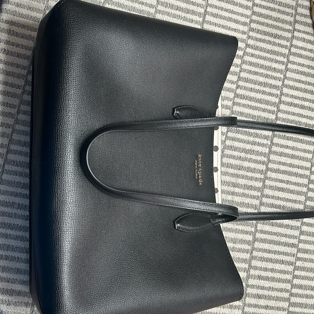 Kate Spade purse and wristlet with dust bag